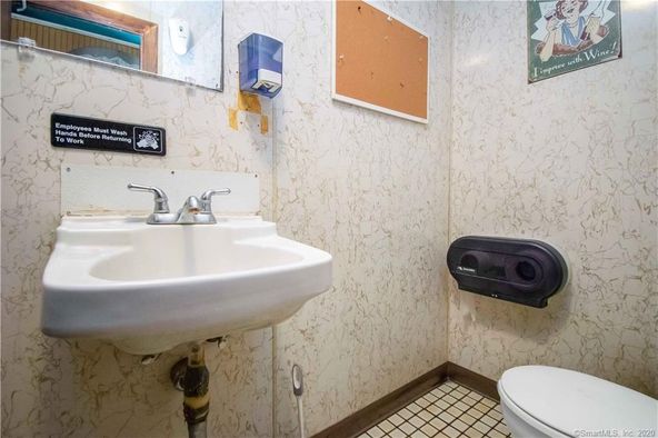 112 Spring St, Enfield, CT 06082